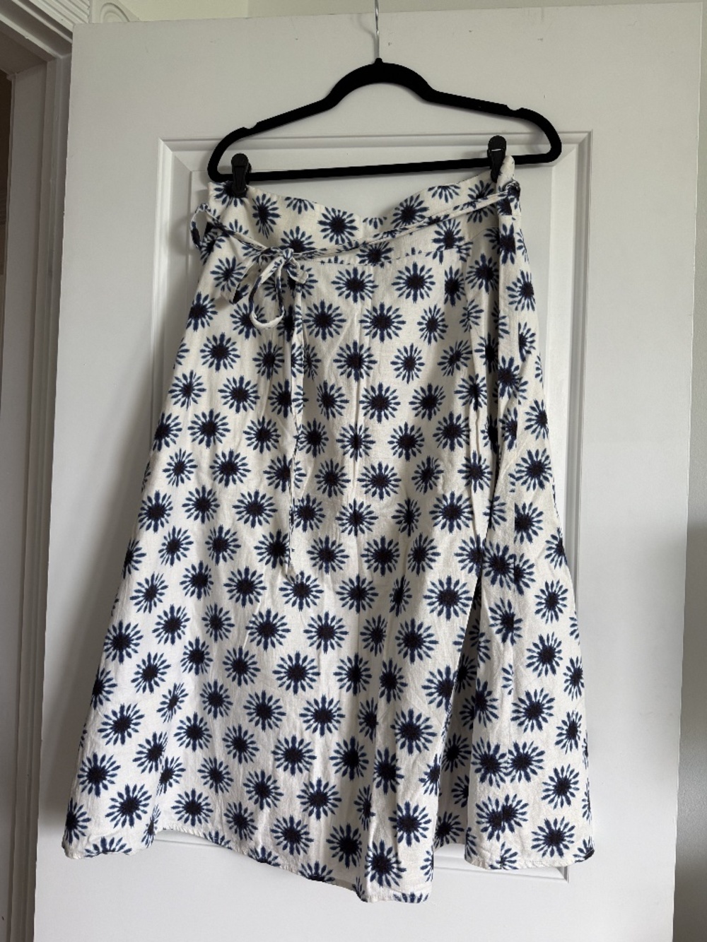Loft Blue Sunburst A-Line Midi Skit